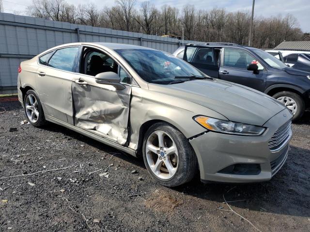 3FA6P0H76GR180169 - 2016 FORD FUSION SE TAN photo 4