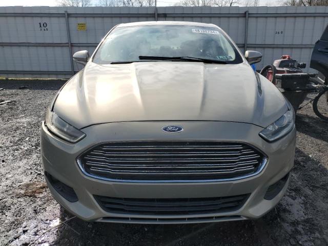 3FA6P0H76GR180169 - 2016 FORD FUSION SE TAN photo 5