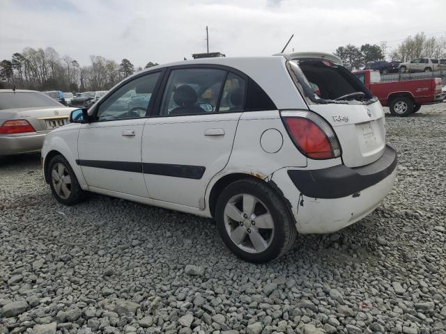 KNADE163176286536 - 2007 KIA RIO 5 SX WHITE photo 2