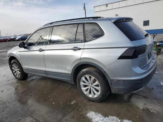 3VV0B7AX1KM186423 - 2019 VOLKSWAGEN TIGUAN S 灰色 照片 2