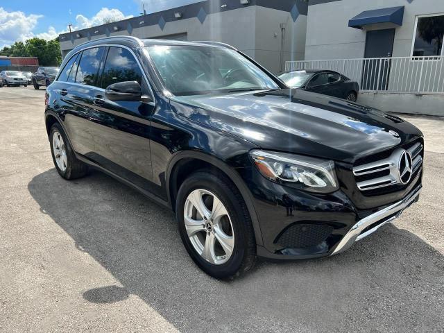 WDC0G4JB0JV084144 - 2018 MERCEDES-BENZ GLC 300 BLACK photo 4