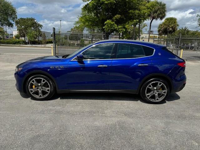 ZN661YUA1HX246064 - 2017 MASERATI LEVANTE S BLUE photo 12