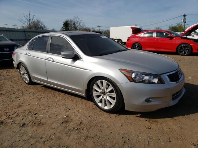 1HGCP3F81AA800147 - 2010 HONDA ACCORD EXL SILVER photo 4