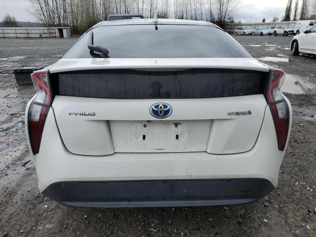 JTDKBRFU0G3022056 - 2016 TOYOTA PRIUS WHITE photo 6