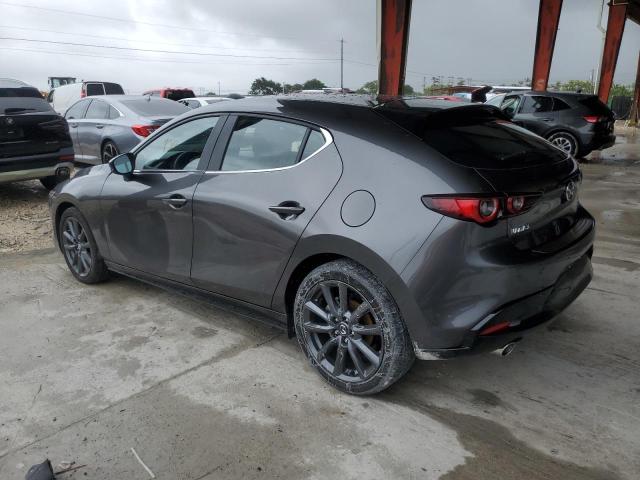 JM1BPAKM2P1607001 - 2023 MAZDA 3 SELECT GRAY photo 2