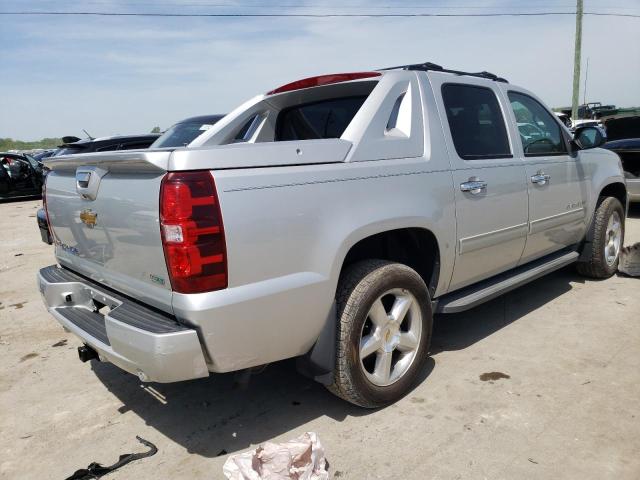 3GNTKEE39BG349378 - 2011 CHEVROLET AVALANCHE LS SILVER photo 3