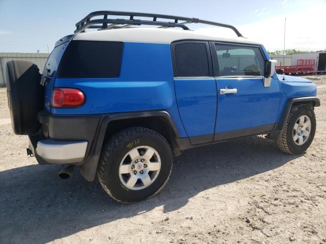 JTEZU11F070003006 - 2007 TOYOTA FJ CRUISER BLUE photo 3