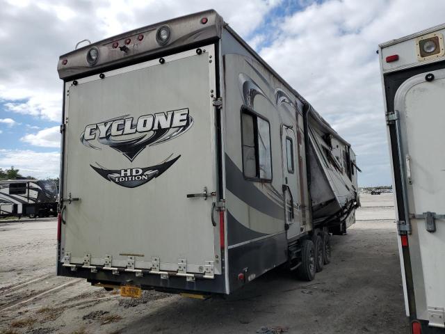 5SFCG4330CE238795 - 2012 HEARTLAND CYCLONE 双色 照片 4