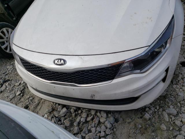 KNAGT4L33G5088474 - 2016 KIA OPTIMA LX WHITE photo 11