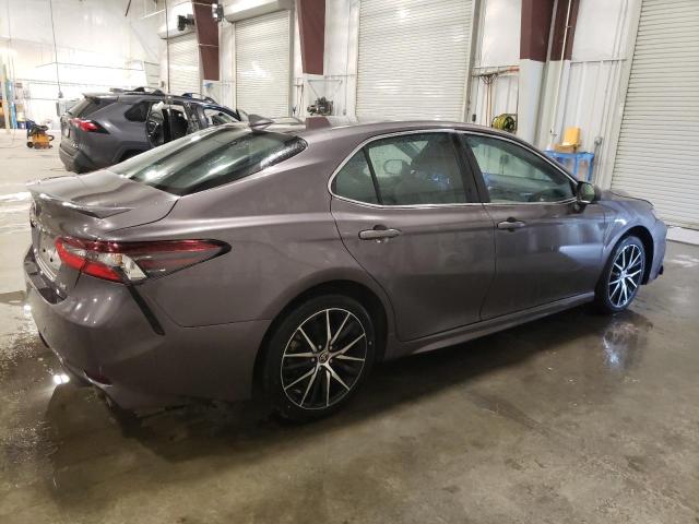 4T1G11AK7PU762404 - 2023 TOYOTA CAMRY SE NIGHT SHADE GRAY photo 3