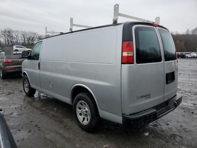 1GCSGAF44E1149744 - 2014 CHEVROLET EXPRESS G1 SILVER photo 2