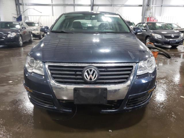 WVWJK73C88P048474 - 2008 VOLKSWAGEN PASSAT TURBO BLUE photo 5