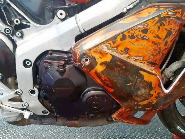 JH2PC37046M310108 - 2006 HONDA CBR600 RR  photo 5