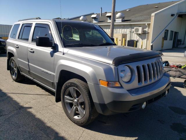 1C4NJPFA2FD389902 - 2015 JEEP PATRIOT LATITUDE SILVER photo 4