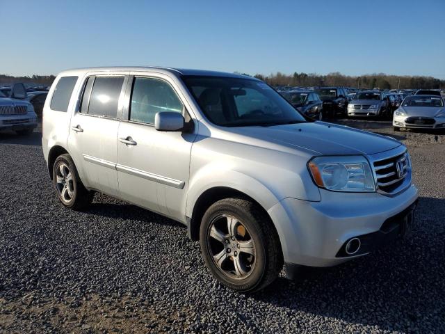 5FNYF4H46DB067368 - 2013 HONDA PILOT EX SILVER photo 4