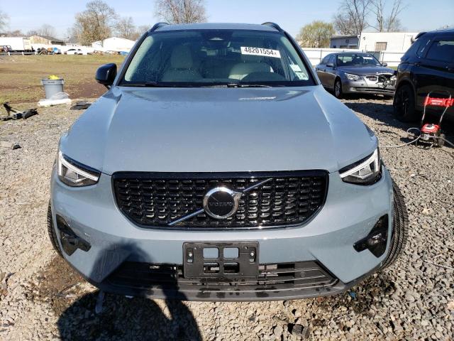 YV4L12UW2P2083611 - 2023 VOLVO XC40 PLUS GRAY photo 5