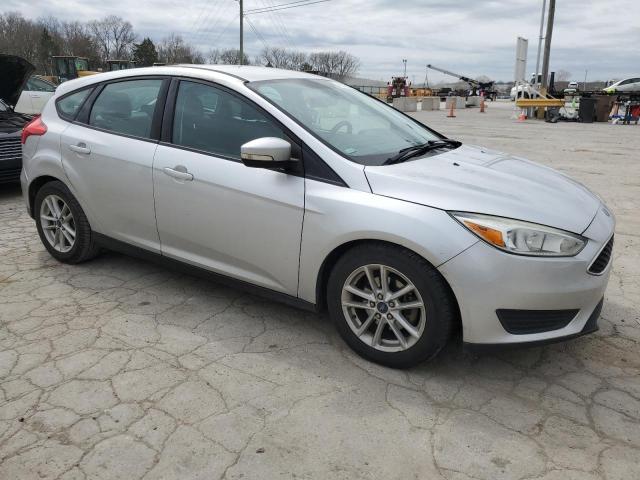 1FADP3K29FL281757 - 2015 FORD FOCUS SE SILVER photo 4