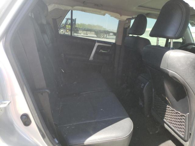 JTEBU5JR7L5743295 - 2020 TOYOTA 4RUNNER SR5/SR5 PREMIUM 银色 照片 11
