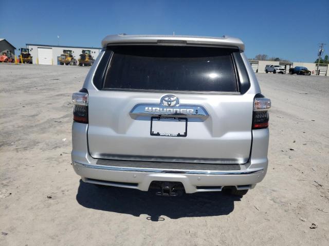 JTEBU5JR7L5743295 - 2020 TOYOTA 4RUNNER SR5/SR5 PREMIUM 银色 照片 6