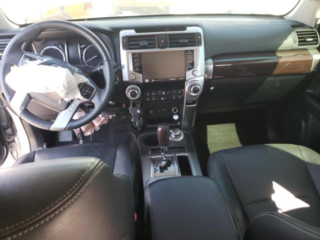 JTEBU5JR7L5743295 - 2020 TOYOTA 4RUNNER SR5/SR5 PREMIUM 银色 照片 8