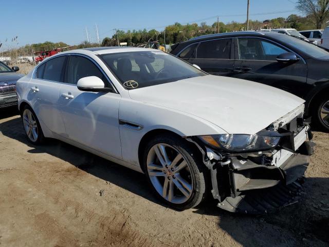 SAJAK4GX3KCP54280 - 2019 JAGUAR XE PRESTIGE WHITE photo 4