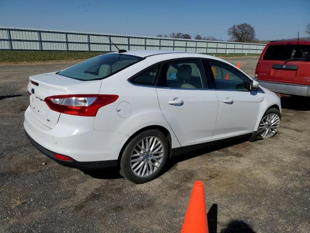 1FAHP3H21CL353538 - 2012 FORD FOCUS SEL WHITE photo 3