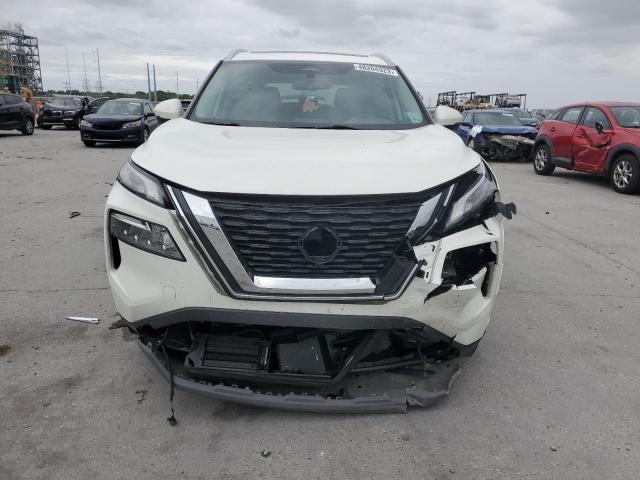 5N1AT3CB8MC808879 - 2021 NISSAN ROGUE SL WHITE photo 5