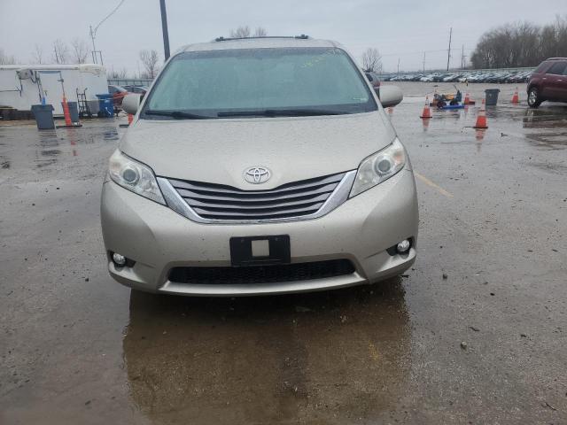 5TDYK3DC1FS631252 - 2015 TOYOTA SIENNA XLE TAN photo 5