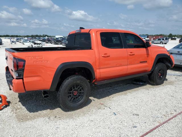 3TYCZ5AN0PT136604 - 2023 TOYOTA TACOMA DOUBLE CAB ORANGE photo 3