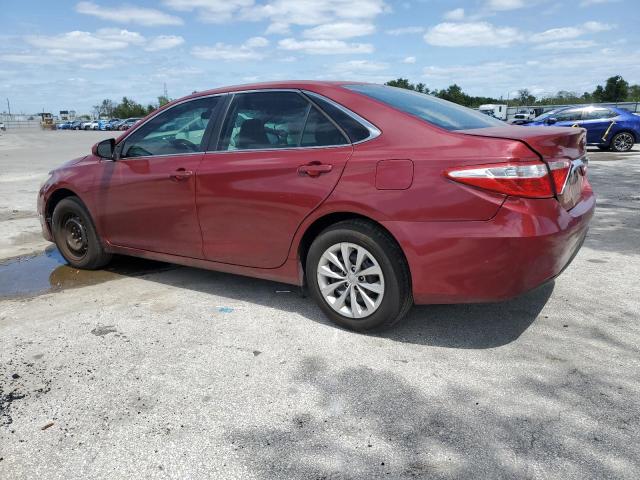 4T1BF1FK0GU540999 - 2016 TOYOTA CAMRY LE RED photo 2