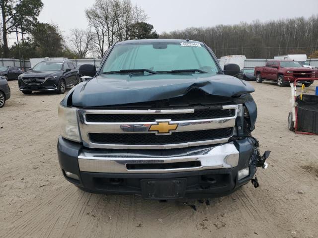 1GCRKSE39BZ370040 - 2011 CHEVROLET SILVERADO K1500 LT TEAL photo 5