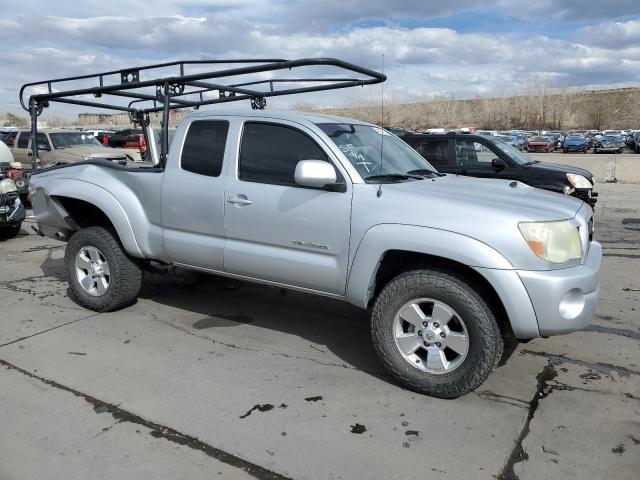 5TEUU42N25Z029819 - 2005 TOYOTA TACOMA ACCESS CAB ნაცრისფერი ფოტო 4