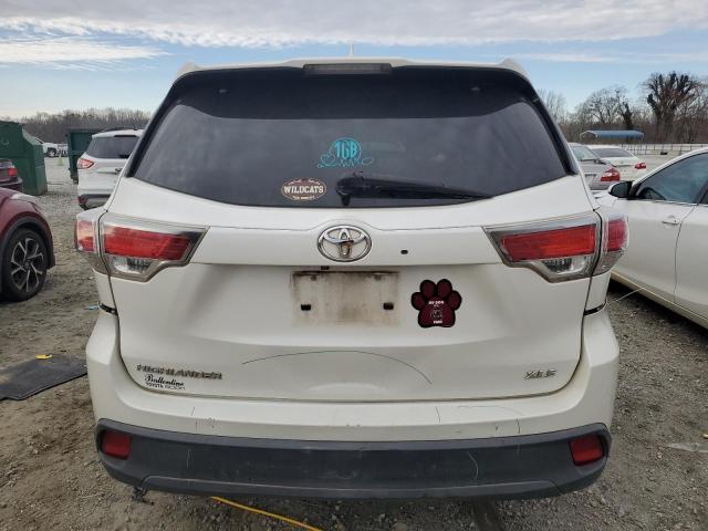 5TDKKRFH6FS038861 - 2015 TOYOTA HIGHLANDER XLE WHITE photo 6