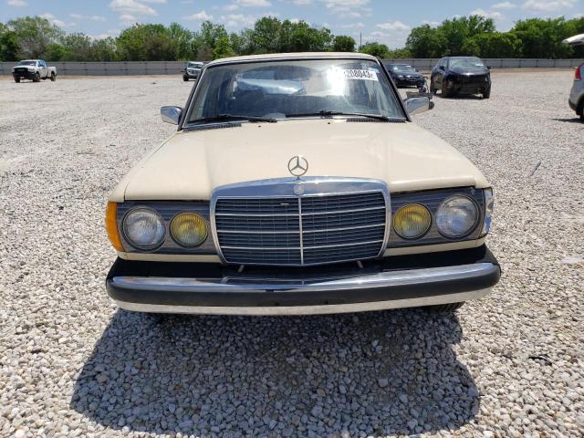 WDBAB33A8DB017108 - 1983 MERCEDES-BENZ 300 DT CREAM photo 5