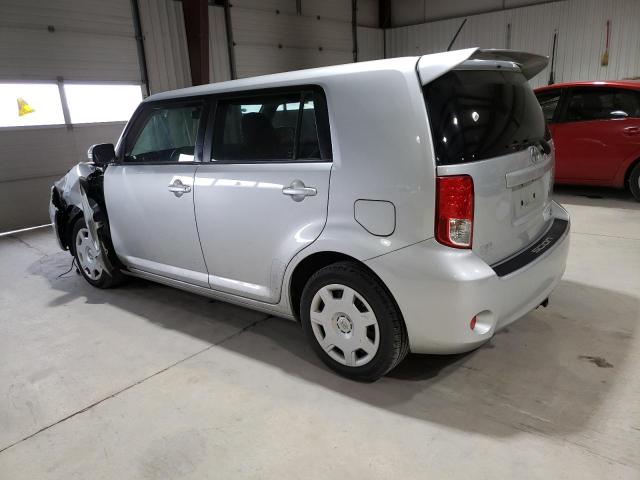 JTLZE4FE2CJ011605 - 2012 TOYOTA SCION XB SILVER photo 2