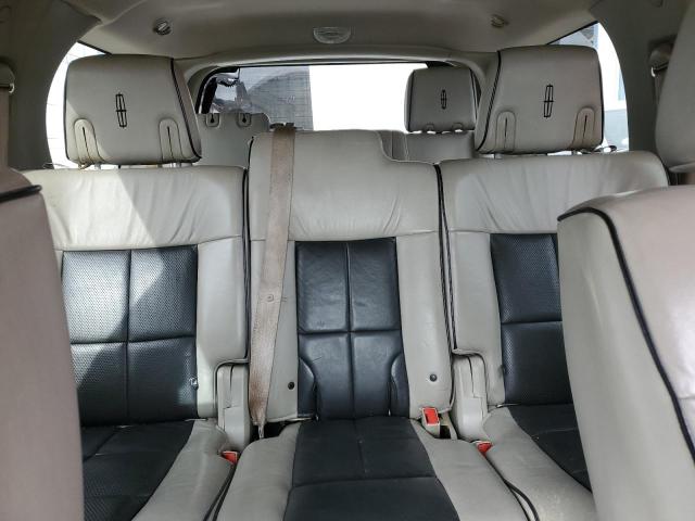 5LMFU27508LJ16409 - 2008 LINCOLN NAVIGATOR შავი ფოტო 10