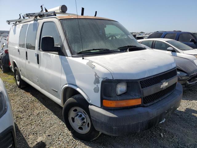 1GCGG25V361178157 - 2006 CHEVROLET EXPRESS G2 WHITE photo 4