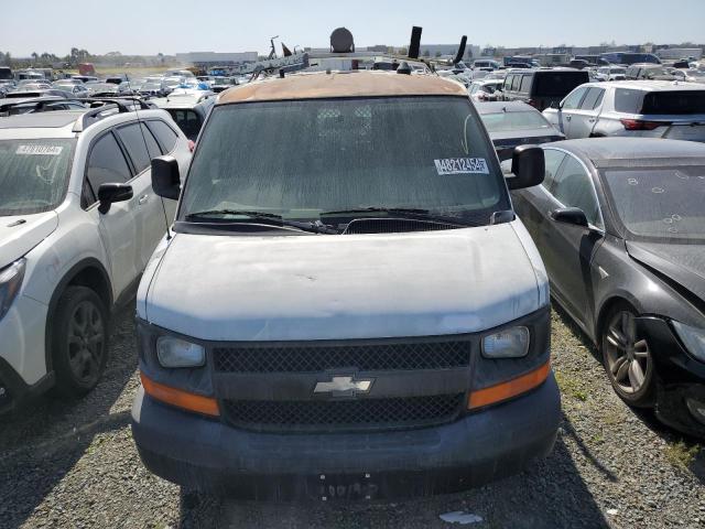 1GCGG25V361178157 - 2006 CHEVROLET EXPRESS G2 WHITE photo 5