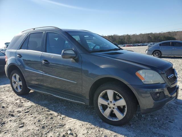4JGBB8GB4AA571491 - 2010 MERCEDES-BENZ ML 350 4MATIC BLUE photo 4