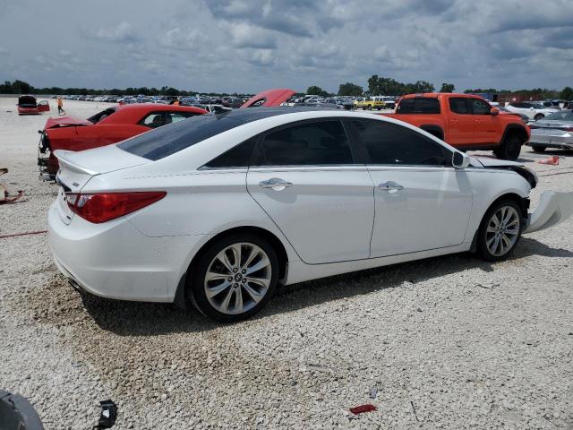 5NPEC4AB3CH405667 - 2012 HYUNDAI SONATA SE WHITE photo 3