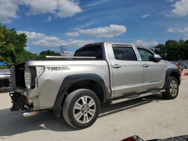 5TBDV58137S469452 - 2007 TOYOTA TUNDRA CREWMAX LIMITED SILVER photo 3