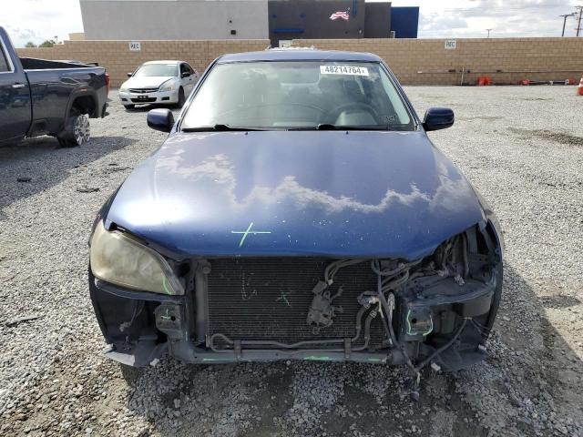 JTHBD192050095513 - 2005 LEXUS IS 300 BLUE photo 5