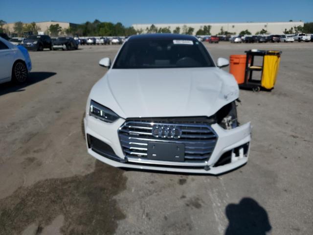 WAUENCF54JA010955 - 2018 AUDI A5 PREMIUM PLUS S-LINE WHITE photo 5