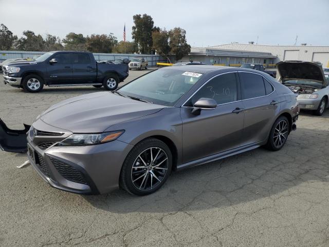 4T1S11AK4RU255733 - 2024 TOYOTA CAMRY SE NIGHT SHADE GRAY photo 1