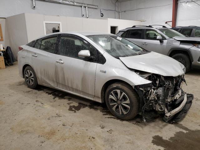JTDKARFP9J3076539 - 2018 TOYOTA PRIUS PRIM 银色 照片 4