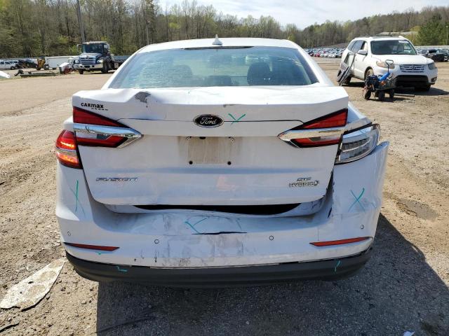 3FA6P0LU3KR137740 - 2019 FORD FUSION SE WHITE photo 6