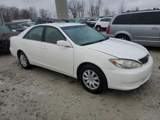 4T1BE32K85U393381 - 2005 TOYOTA CAMRY LE WHITE photo 4