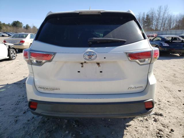 5TDJKRFH2GS311159 - 2016 TOYOTA HIGHLANDER XLE 白色 照片 6