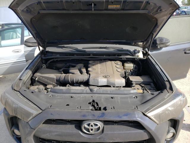 JTEBU5JR9J5588911 - 2018 TOYOTA 4RUNNER SR5/SR5 PREMIUM 蓝色 照片 11