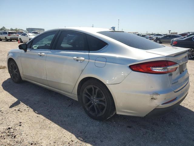 3FA6P0HD9KR170766 - 2019 FORD FUSION SE SILVER photo 2